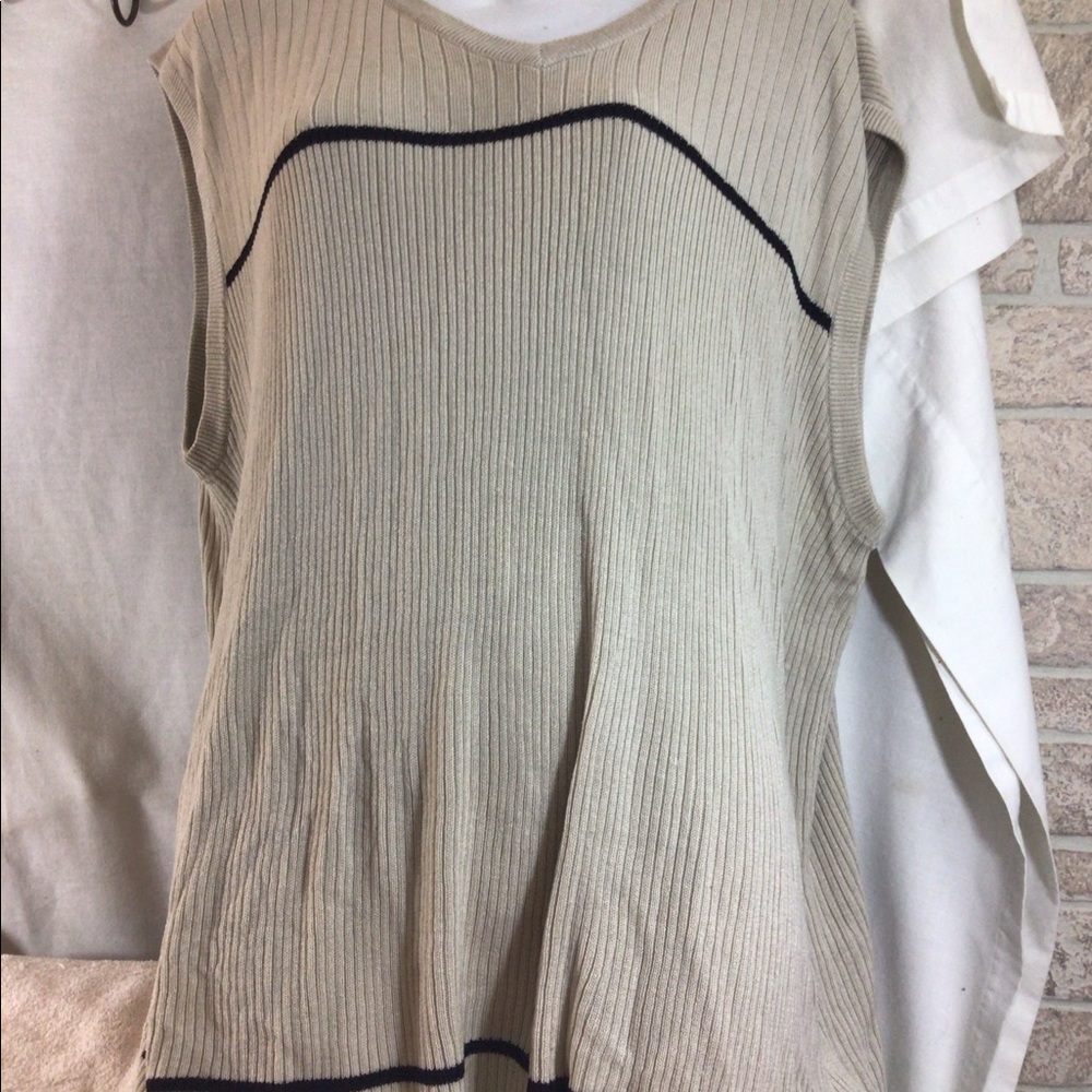 Woman’s Sz XL ELLIOTT Sleeveless Beige Sweater - Picture 2 of 10